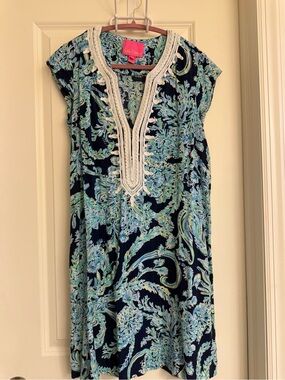 🦩Lilly Pulitzer Blue, Aqua & Navy Paisley Tunic🦩